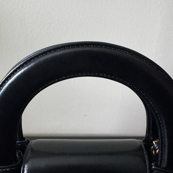 Nano Kelly - Picture 11 of 15